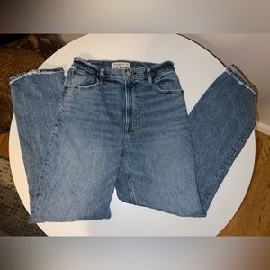 Abercrombie 90s straight leg ultra high rise denim